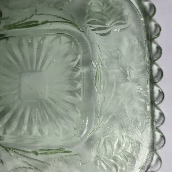 Crown Crystal Green Depression Glass Rose Sunburst Square Trinket Dish Tray - Picture 5 of 10